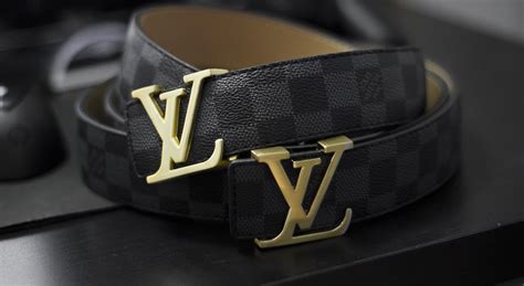 louis vuitton mens belt wallet|Luxury Belts for Men .